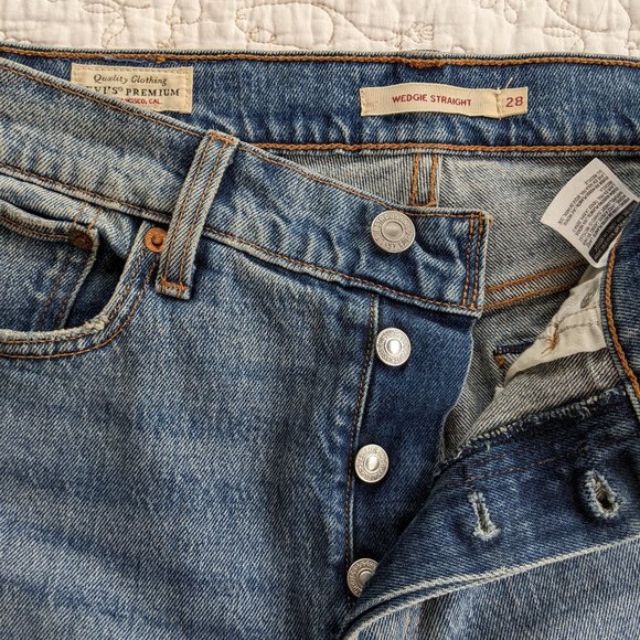 Levi's Wedgie Straight Button Fly Jeans Two Minds Wash Sz 28 - Picture 3 of 12